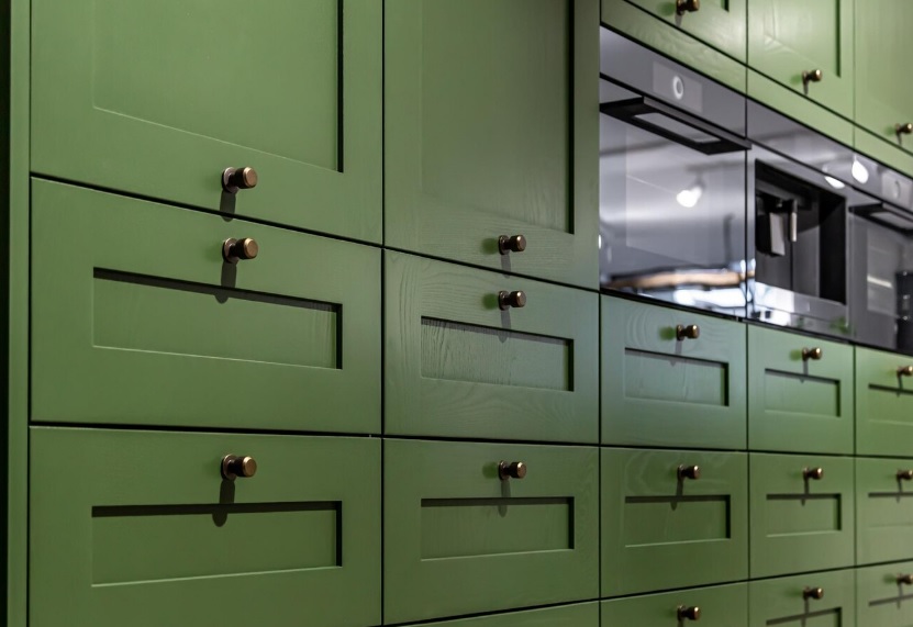 Fronty kuchenne 3D – kiedy warto zdecydować się na głębokie frezowanie?